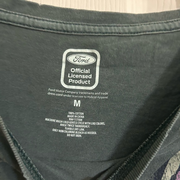 Ford mustang women’s t shirt size M - Picture 3 of 3